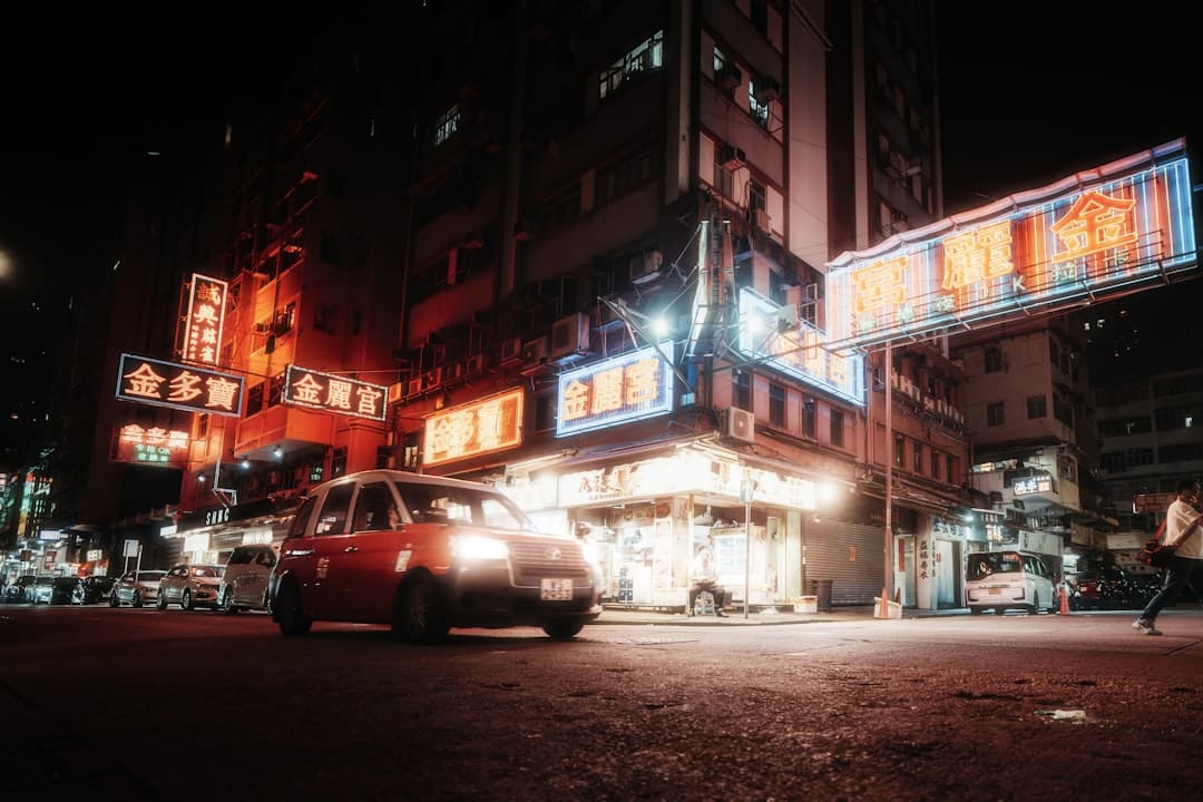 新造车4月再洗牌：零跑超小鹏抱负，小米问界各有烦恼